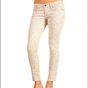 LuckyBrand
Leopard Print Legend Capri/CroppedJeans